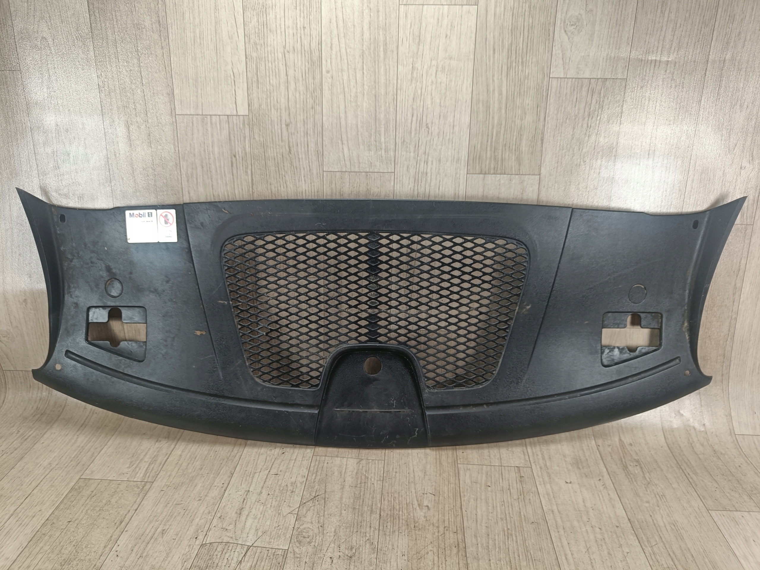 PORSCHE MACAN 95B osłona pasa przedniego 95B805806