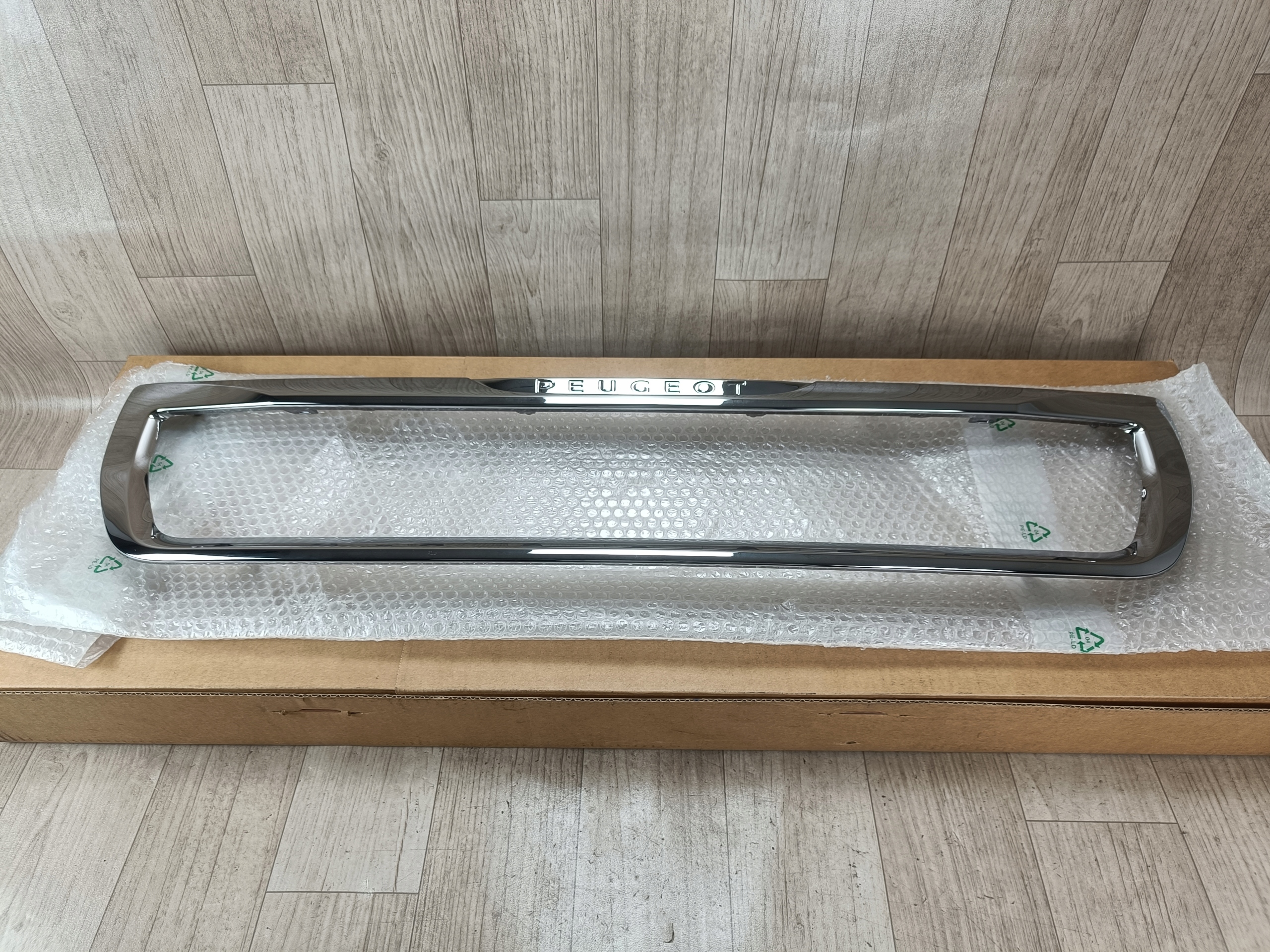 PEUGEOT PARTNER III 3 LIFT ramka atrapa grill chrom 9810964777