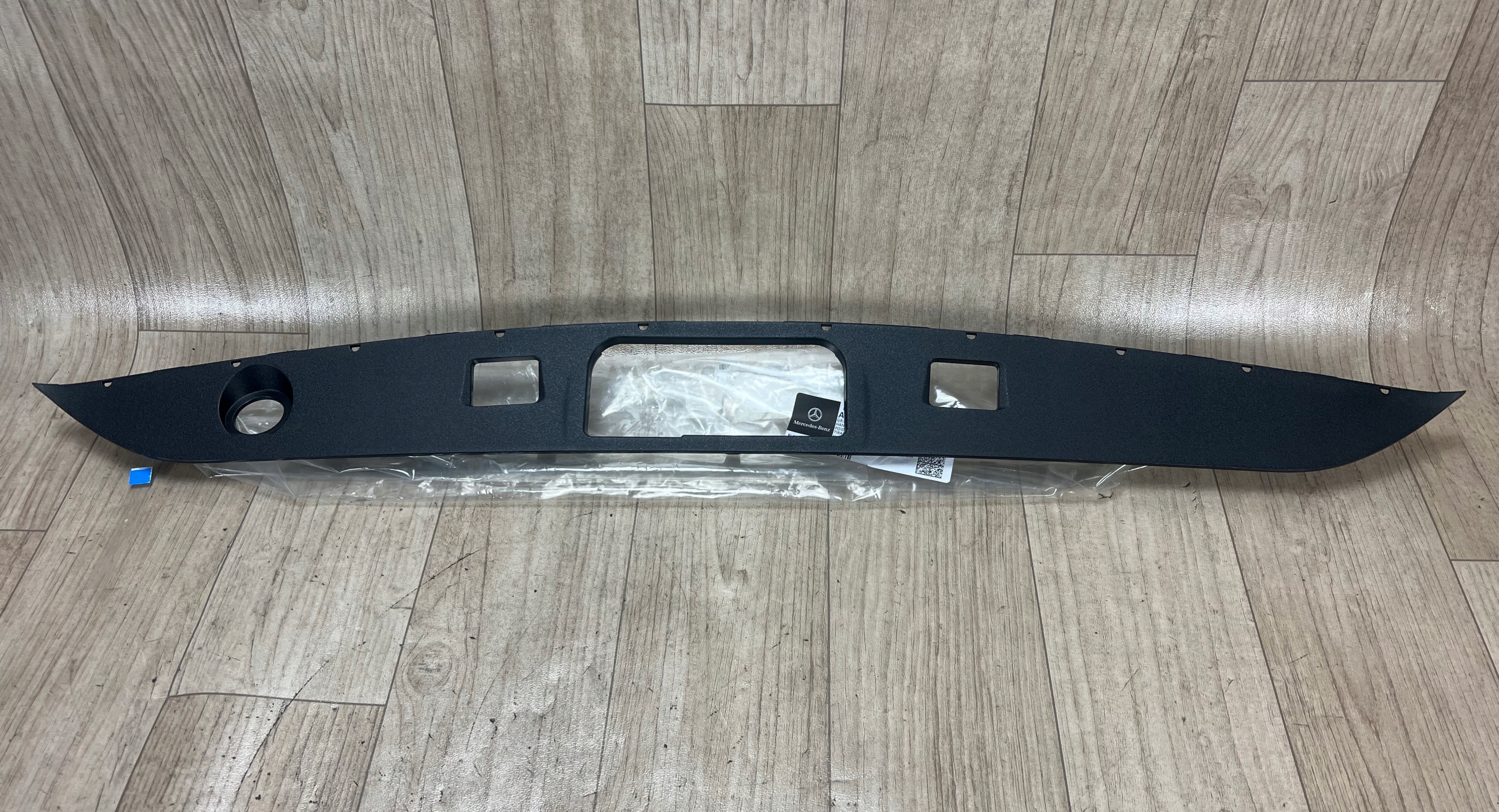 MERCEDES S-KLASA W 222 listwa osłona klapy bagażnika A2227500500