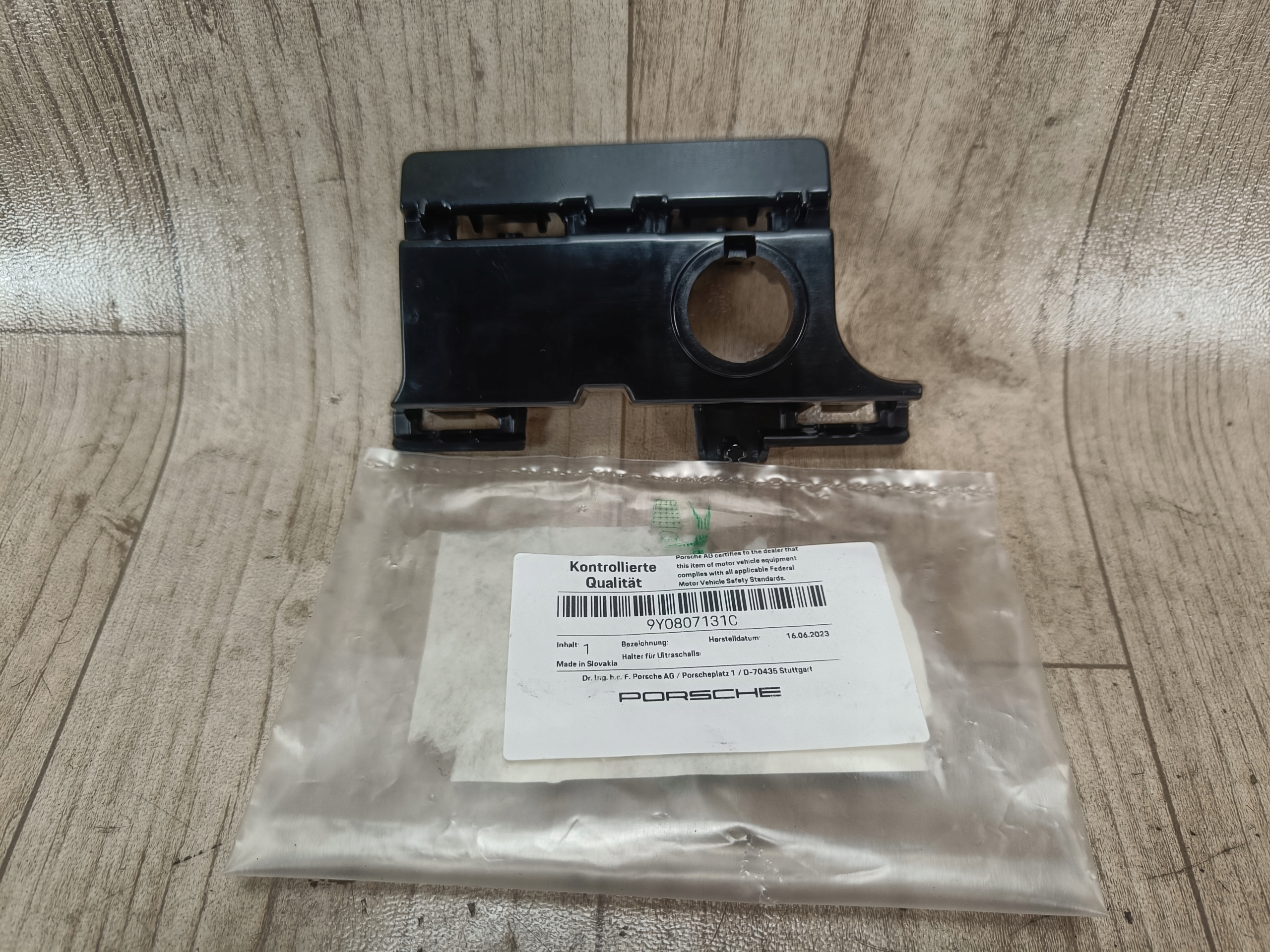 PORSCHE CAYENNE III 3 9Y0 mocowanie czujnika PDC przód przednie 9Y0807131C