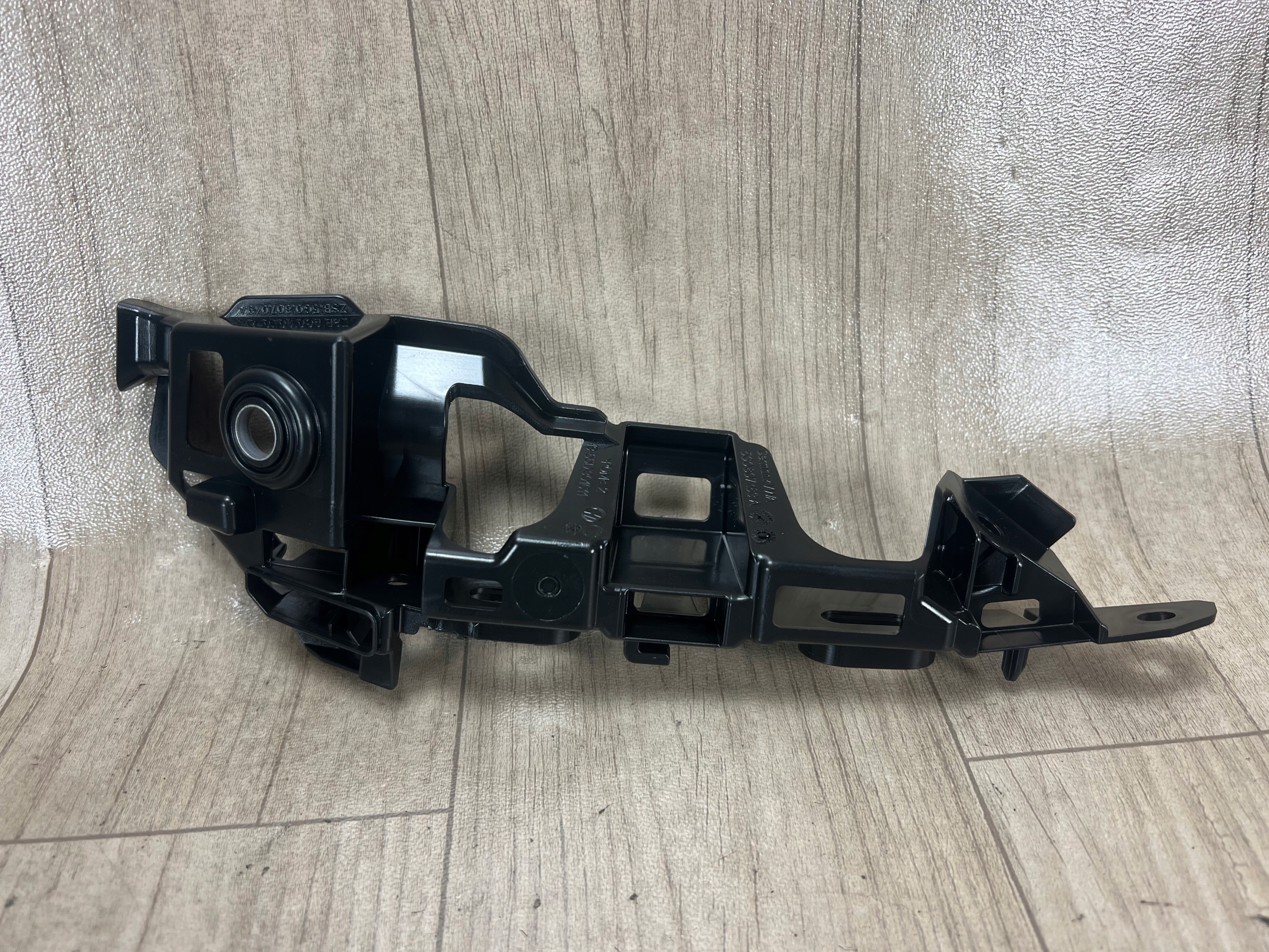 VW GOLF VII 5G 5G0 ślizg zderzaka przód przednie lewe 5G0807183A