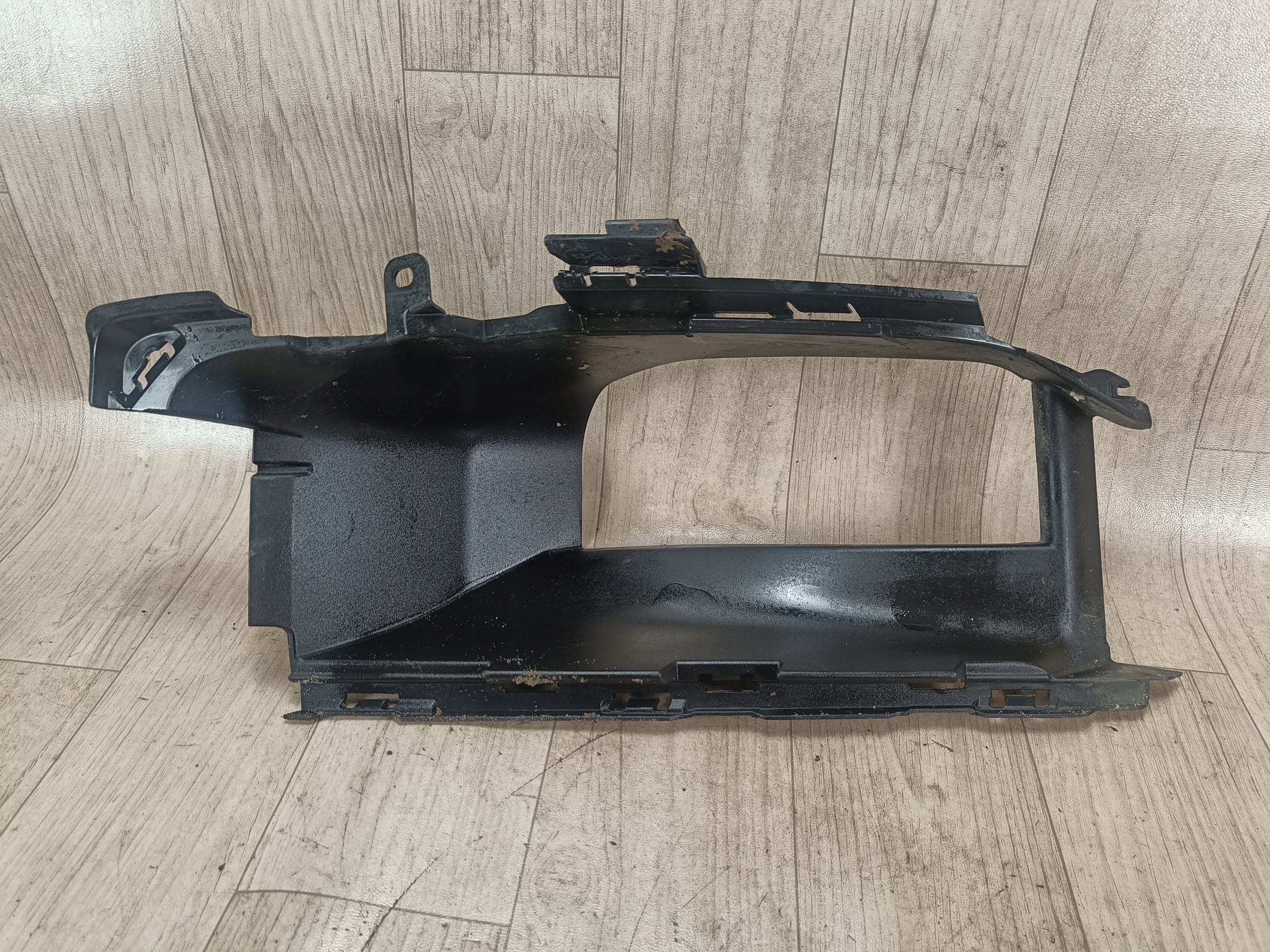 PORSCHE CAYENNE III 3 9Y0 kierownica wlotu powietrza prawa 9Y0807162D