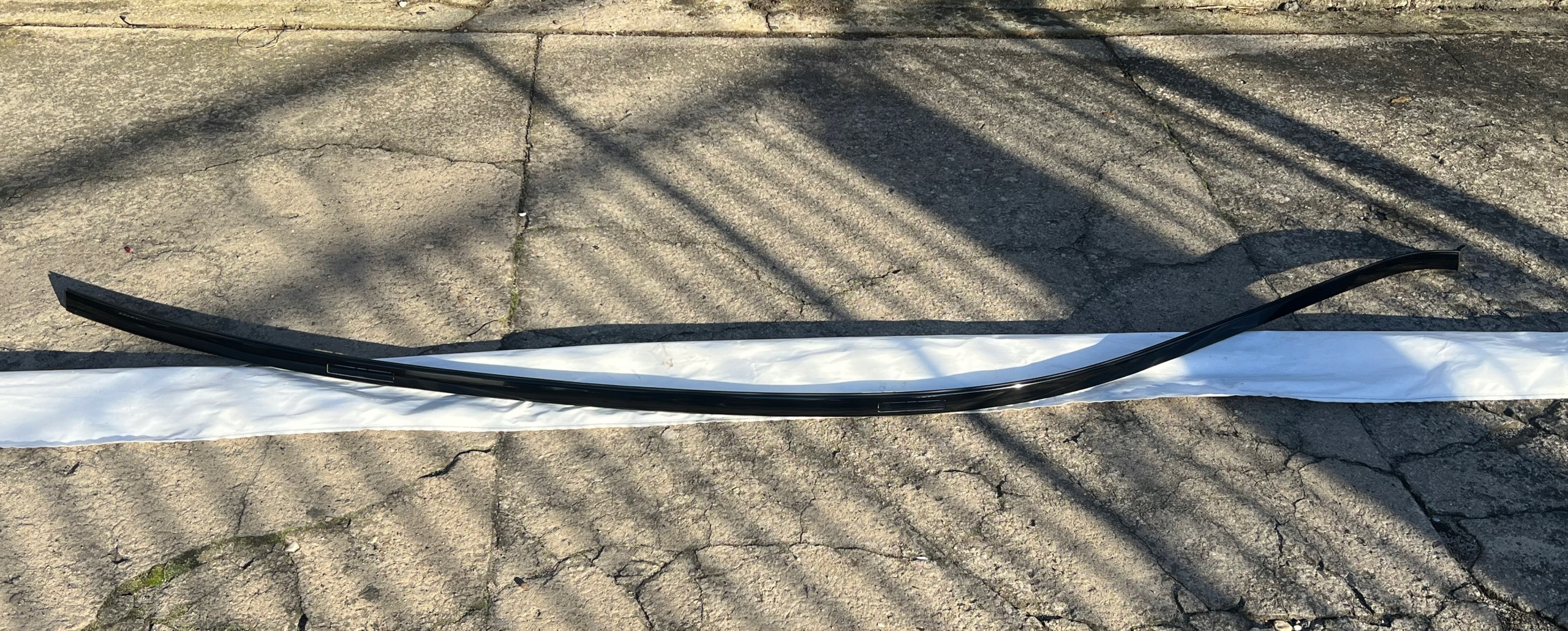 MERCEDES C-KLASA W205 listwa dachowa lewa A2056900182