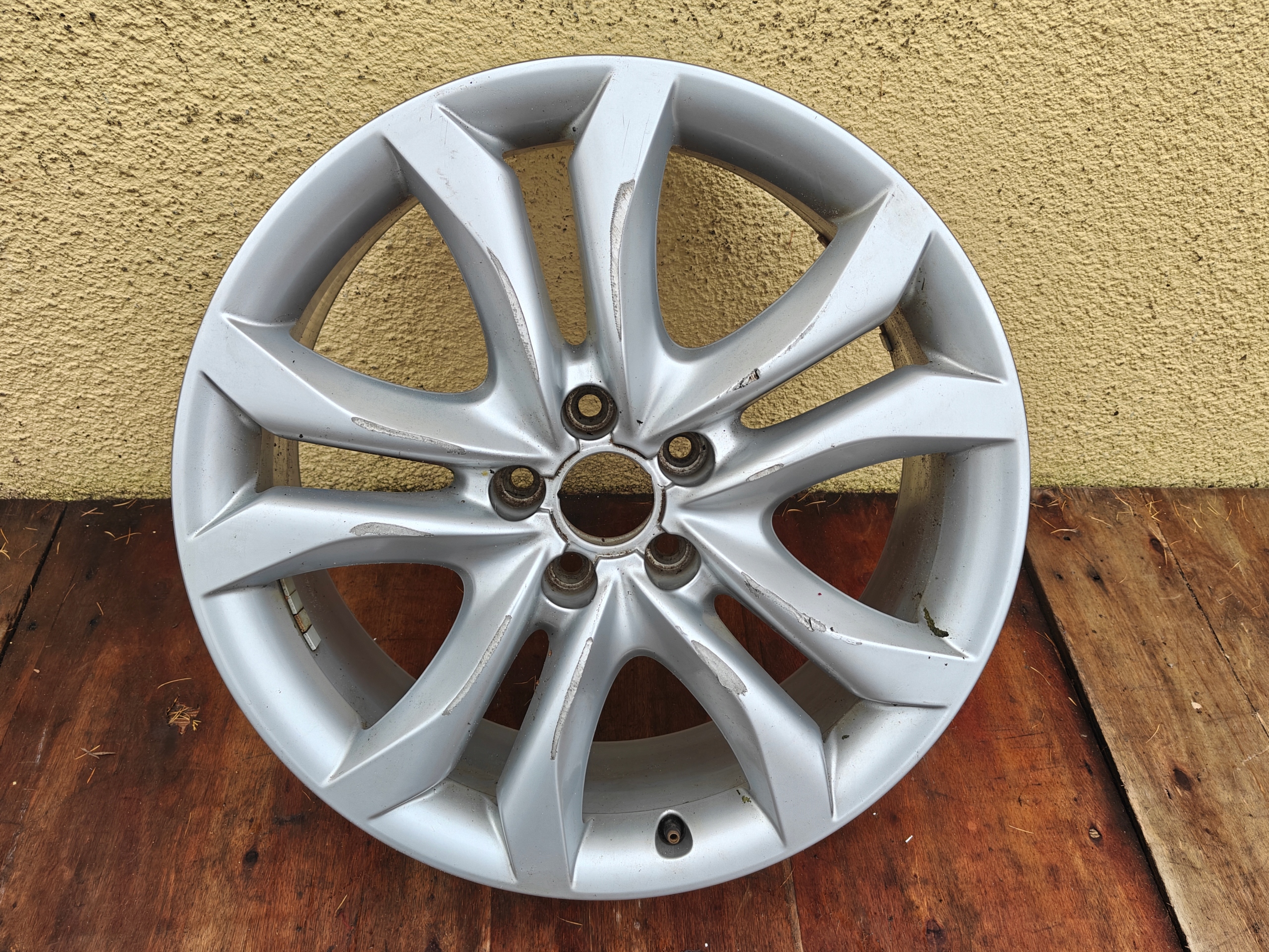 AUDI Q5 8R0 alufelga7Jx19H2 ET37 felga aluminiowa 8R0601025AL