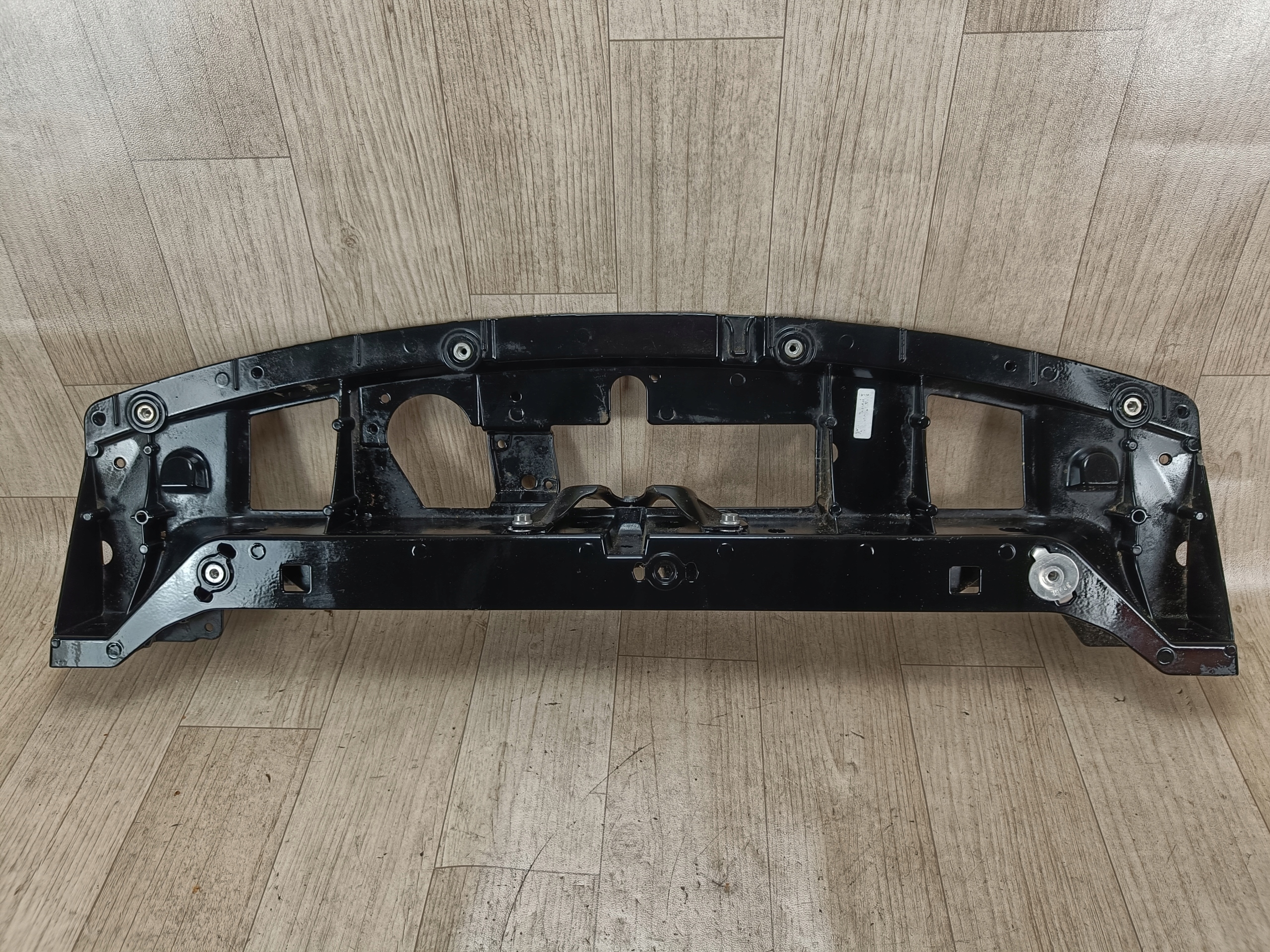 PORSCHE TAYCAN 9J1 pas przedni wzmocnienie przód 9J1805015A