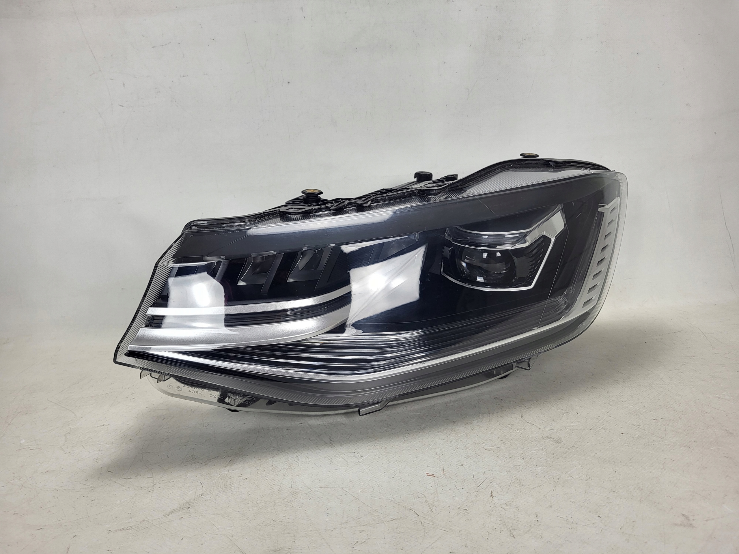 VW CADDY IV 4 2K8 lampa FULL LED przód przednia lewa 2K8941035A
