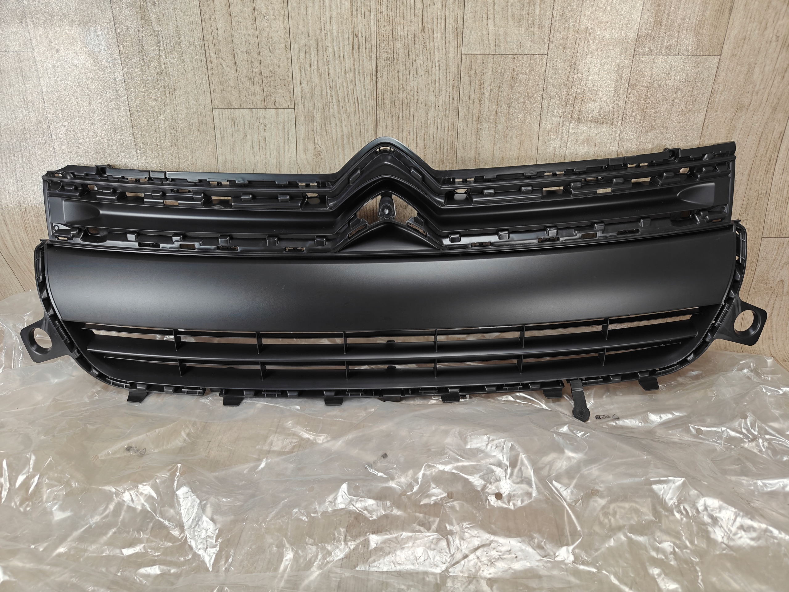 CITROEN BERLINGO III 3 grill atrapa 9810963780