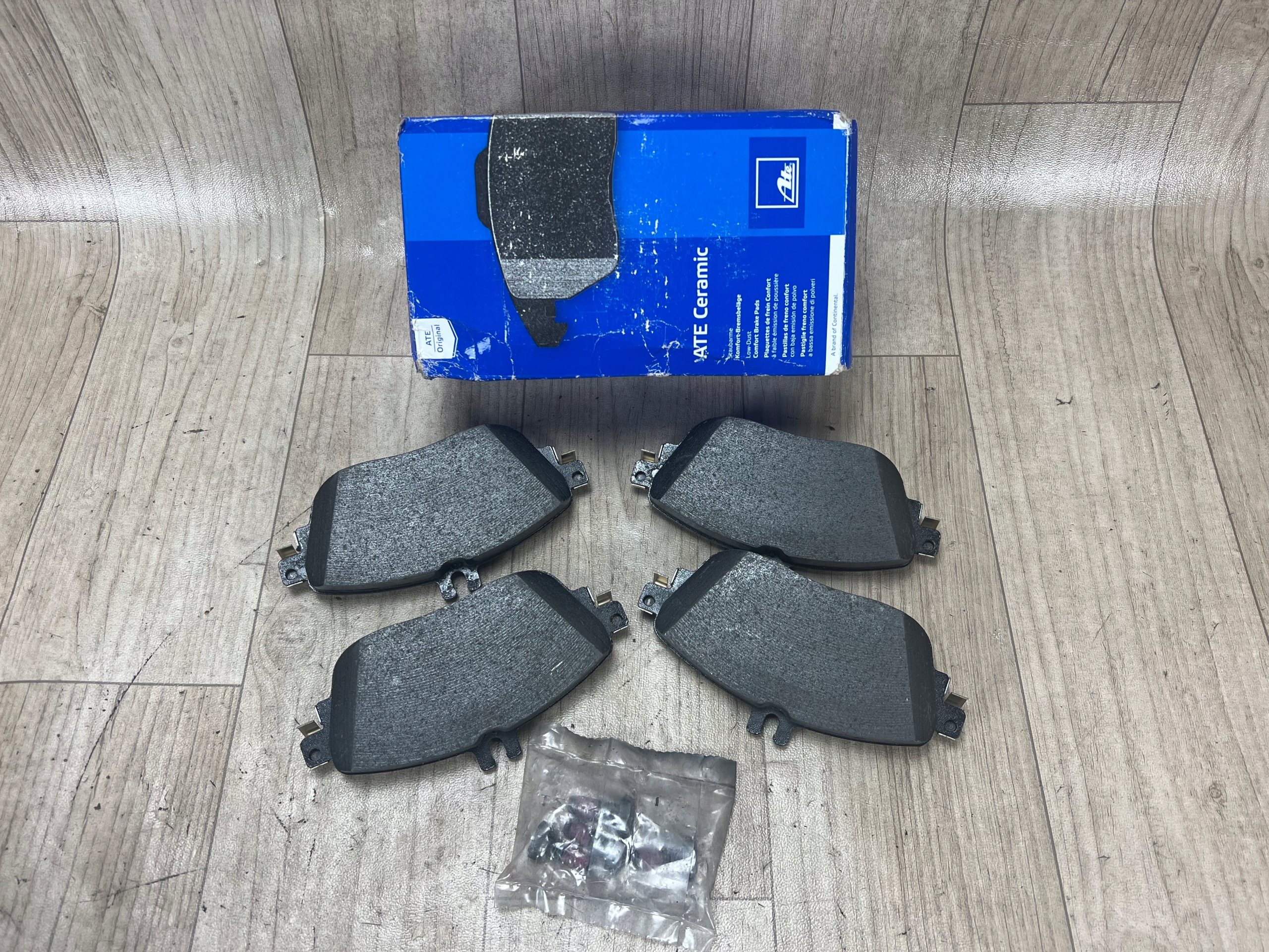 MERCEDES CLA C117 klocki hamulcowe przód przednie LD2779