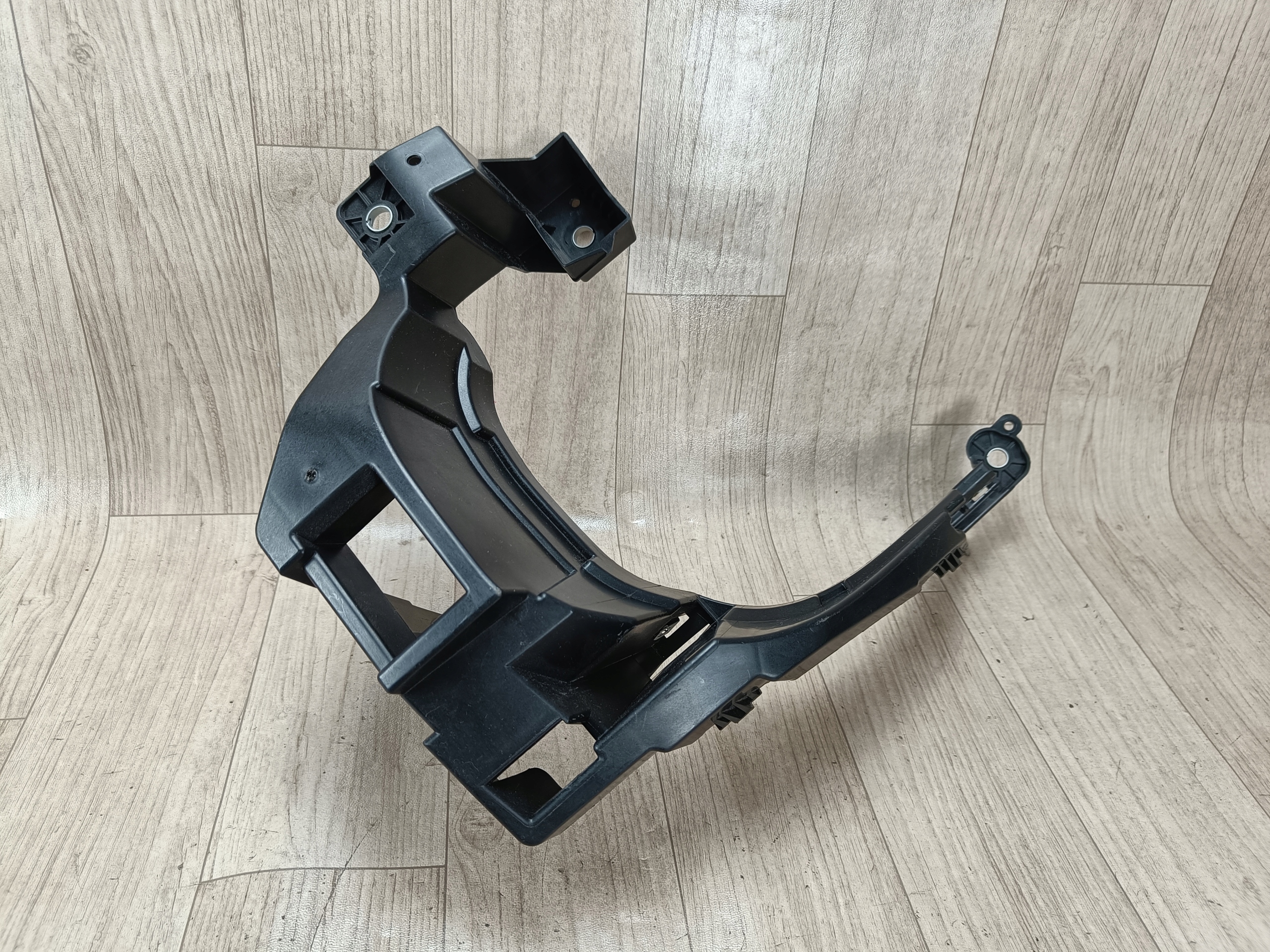 CITROEN C3 AIRCROSS ślizg lampy mocowanie przód przedni prawy 13490039