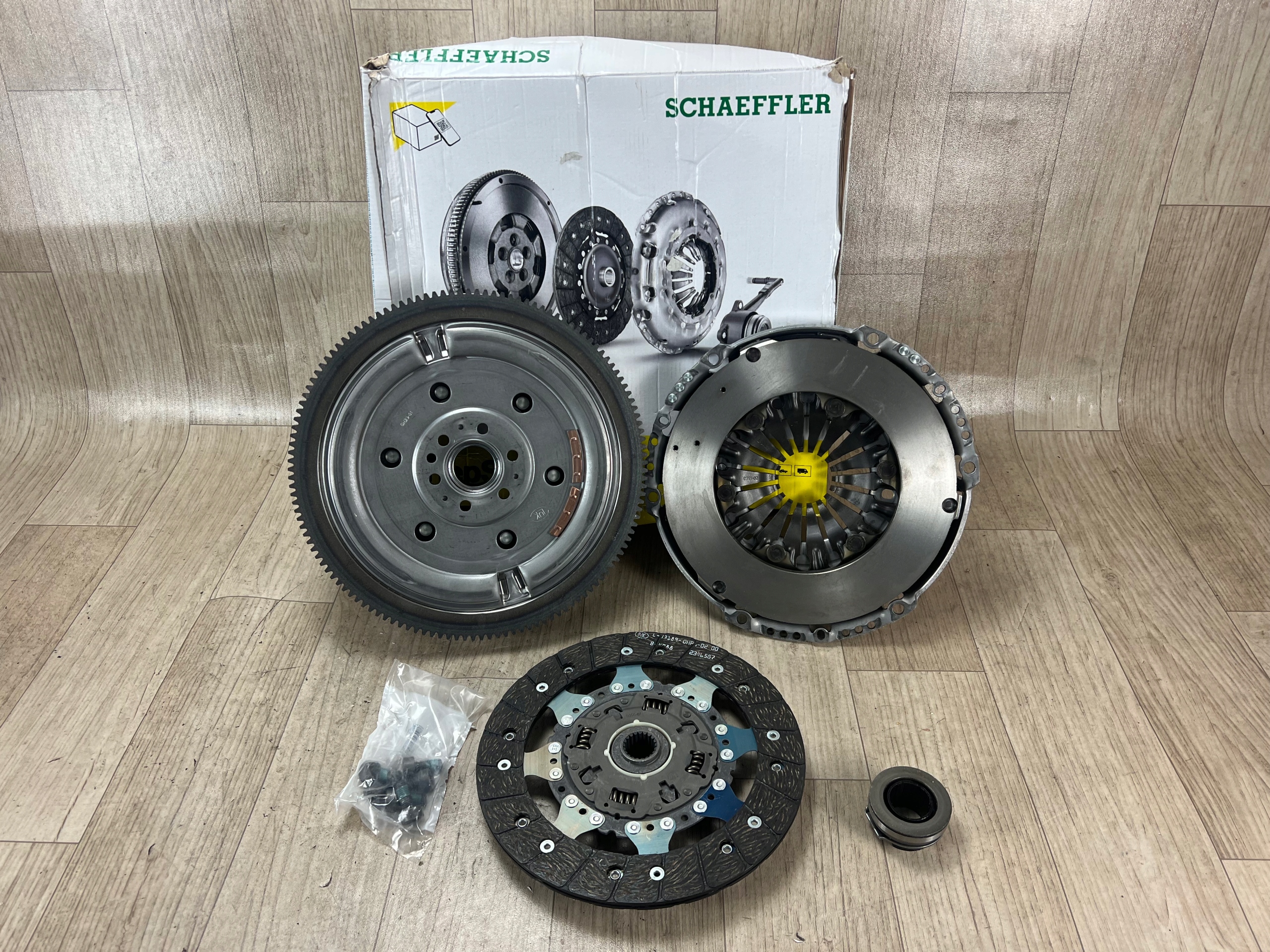 CITROEN C4 C5 1.6HDI sprzęgło koło zamachowe dwumasowe zestaw 600035700