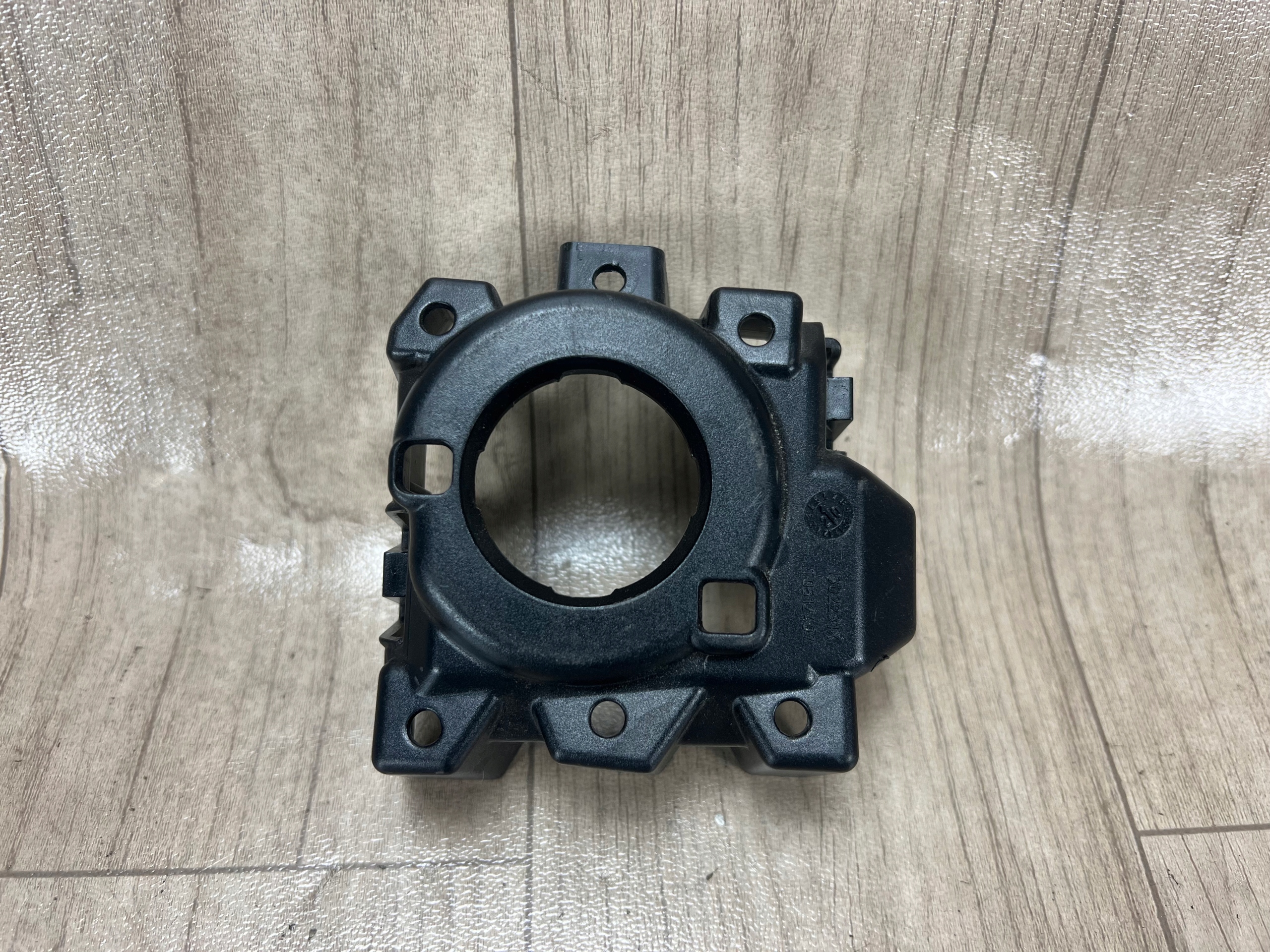 MERCEDES VITO W447 mocowanie stacyjki A4476890231
