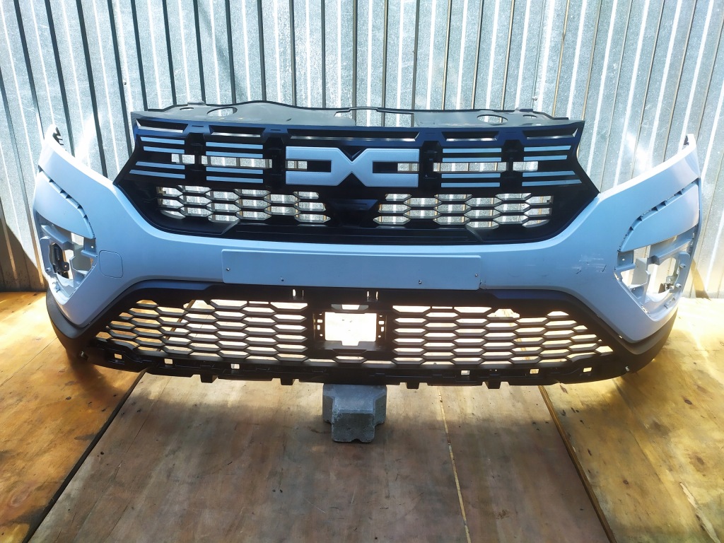 DACIA SANDERO STEPWAY III 3 zderzak przód przedni + grill 620228861R