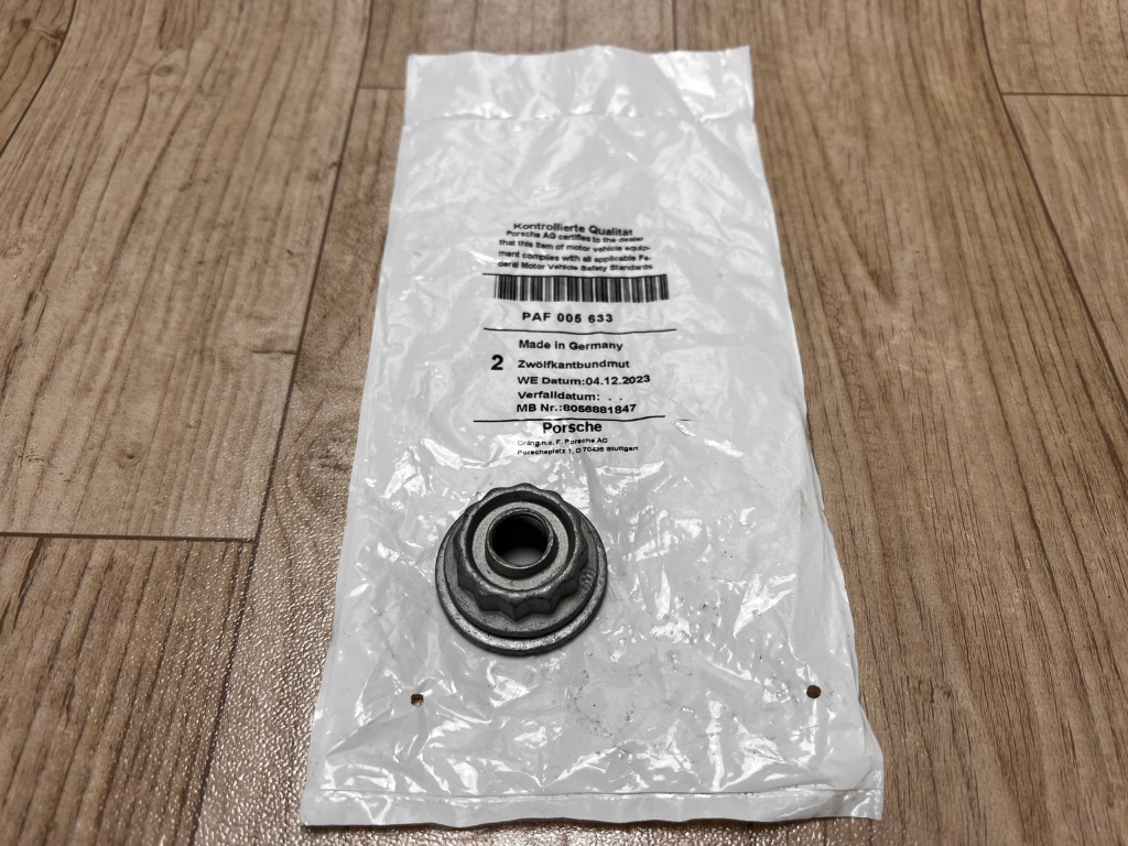 PORSCHE TAYCAN PANAMERA 972 nakrętka dwunastokątna wahacza PAF-005-633
