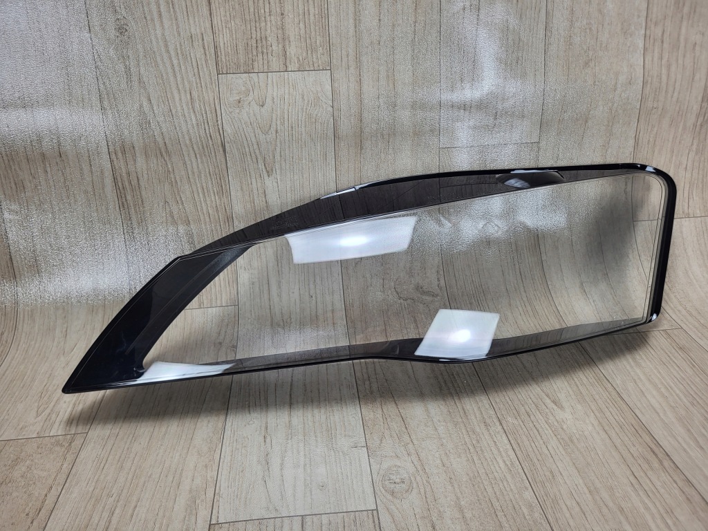 AUDI R8 42 420 szkło lampa przód przednia lewa