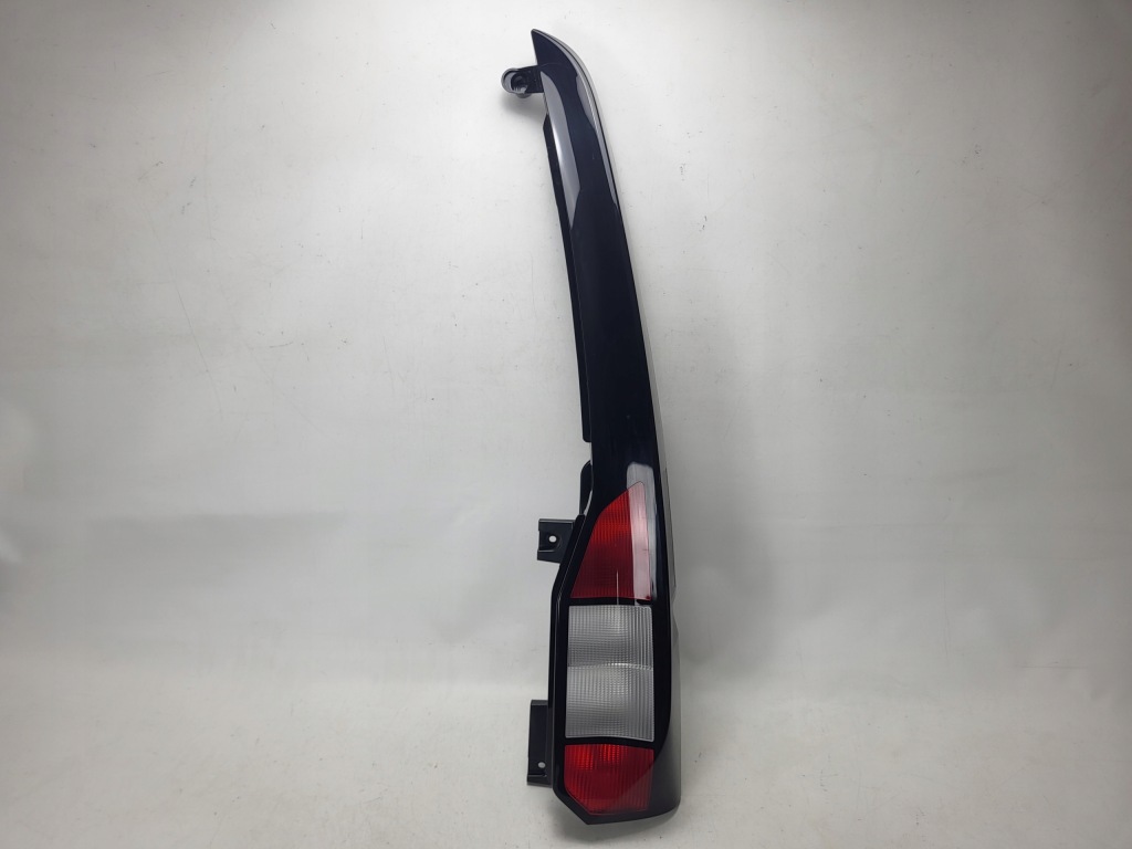 VW CADDY V 2K 2KF FORD TOURNEO CONNECT lampa tył tylna prawa 2KF945096A