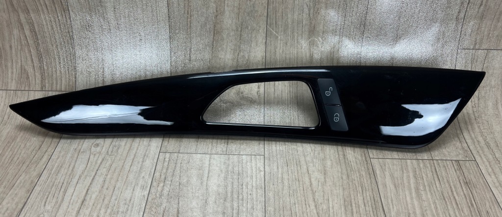 MERCEDES CLS W218 dekor listwa wewnętrzna ozdobna drzwi prawa A2187204080