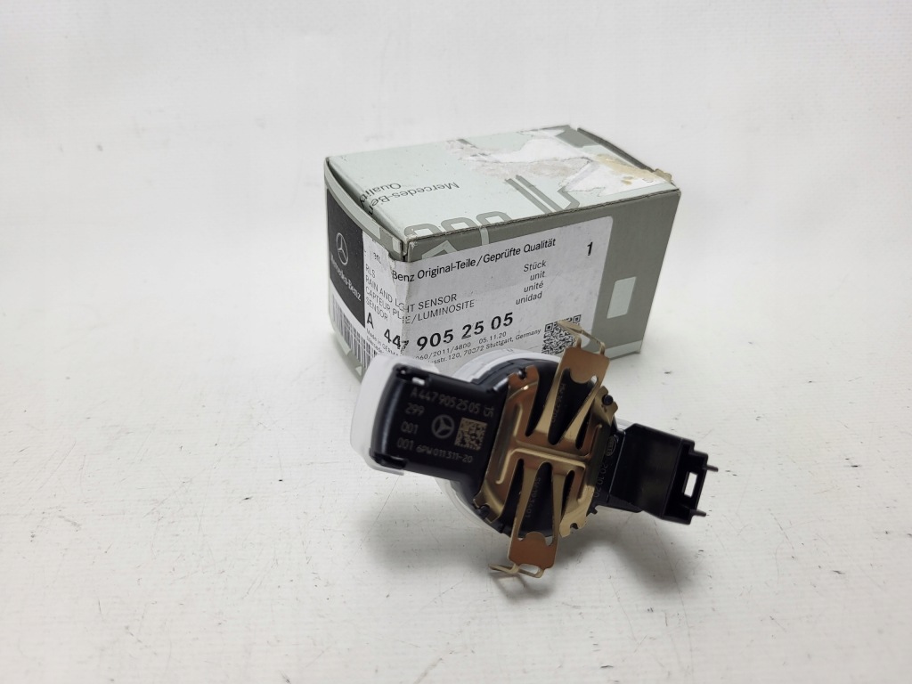 MERCEDES VITO W447 czujnik sensor deszczu A4479052505