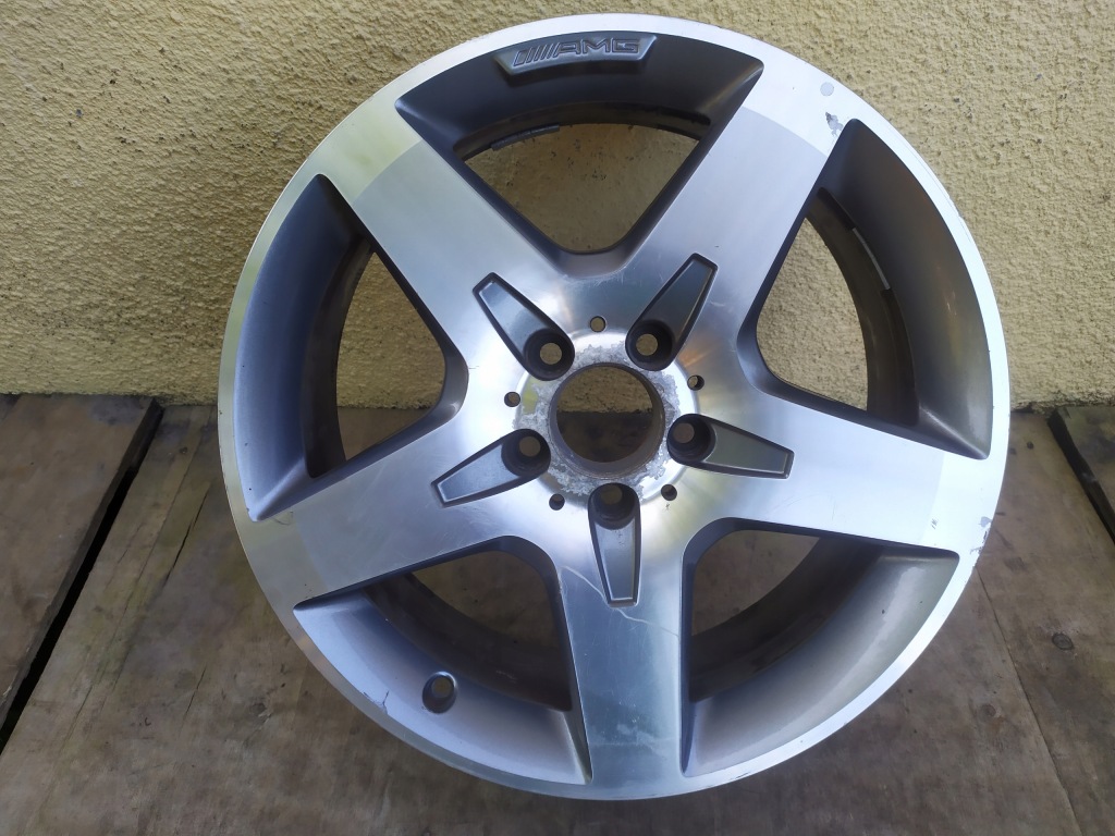 MERCEDES GLA W156 AMG Alufelga 7Jx18 H2 ET46 A1564010500
