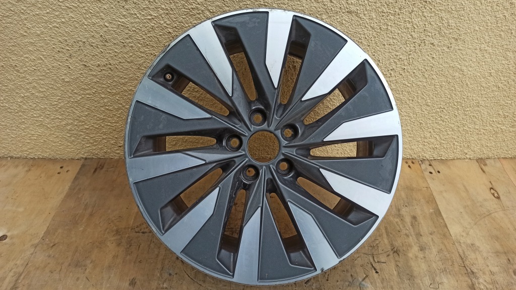 AUDI A6 C7 C8 4K 4K0 Alufelga 8.0JX18 ET39 felga aluminiowa