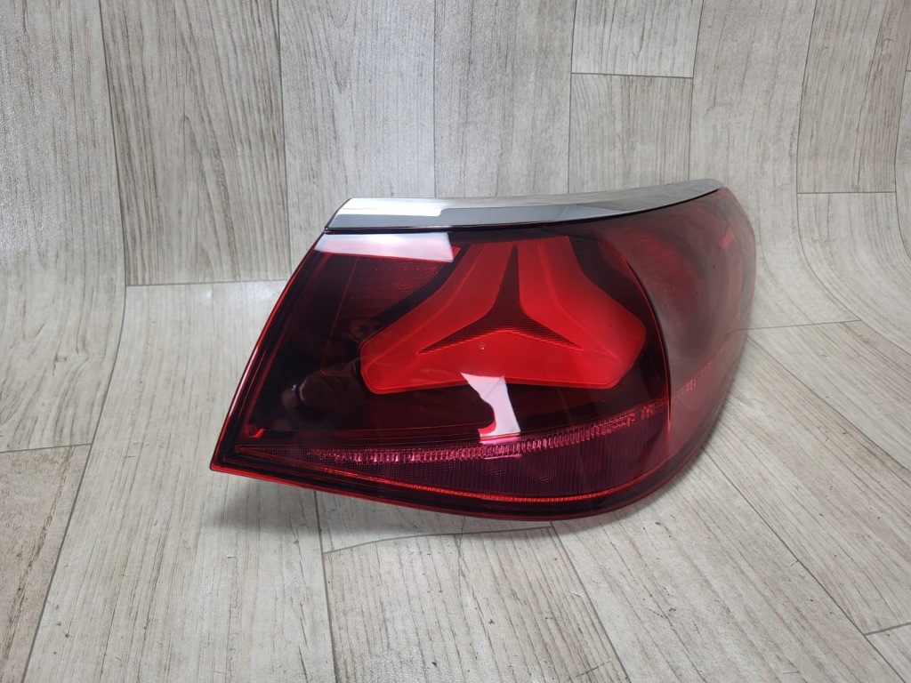 MERCEDES E-KLASA W214 lampa FULL LED tył tylna prawa A2149062200
