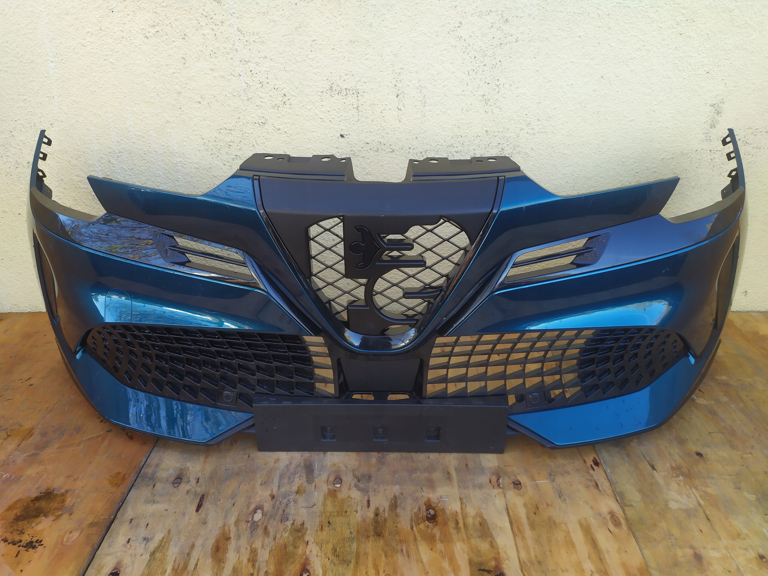 ALFA ROMEO JUNIOR zderzak przód przedni + grill kratka 156174765