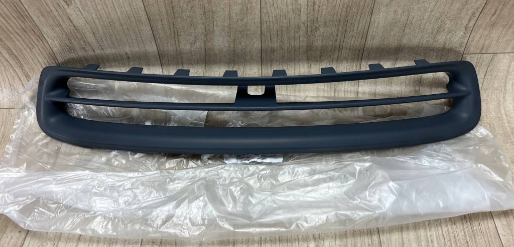 PORSCHE BOXSTER 986 kratka zderzaka 98650555101