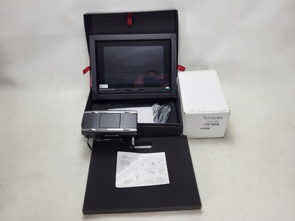 AUDI TABLET ENTERTAIMENT MOBILE RSE III + UCHWYT 4M0051700E 4G0063747H