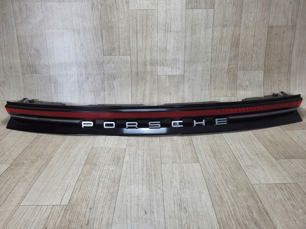 PORSCHE PANAMERA 976 lampa blenda LED tył tylna w klapę 976945207BK