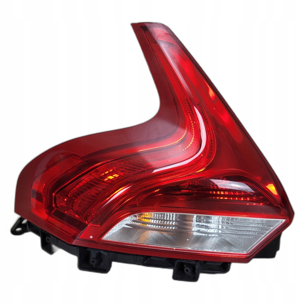 VOLVO V40 II 2 lampa tył tylna lewa 31395844