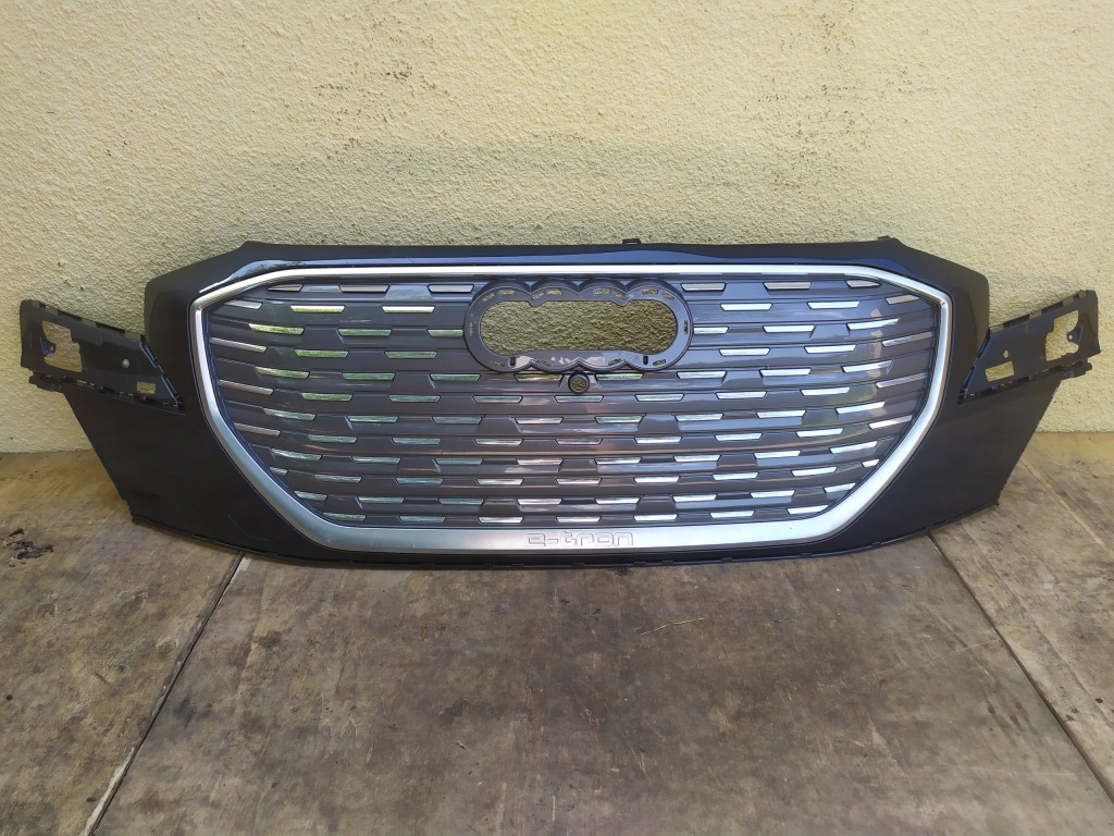 AUDI Q4 E-TRON 89A grill atrapa silnika 89A807725A