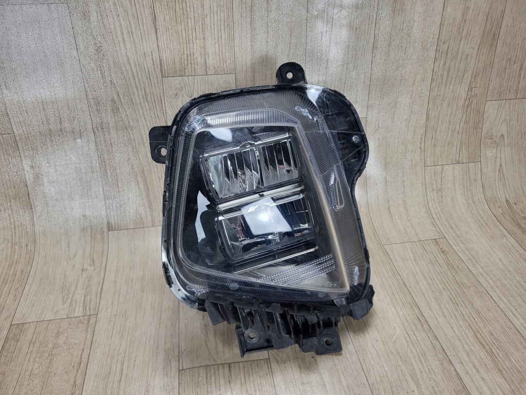 HYUNDAI TUCSON IV 4 NX4 Lampa FULL LED przód przednia lewa USA