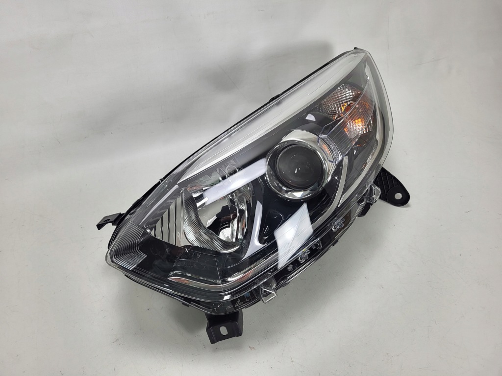 RENAULT CAPTUR lampa SOCZEWKA przód przednia lewa 260601654R