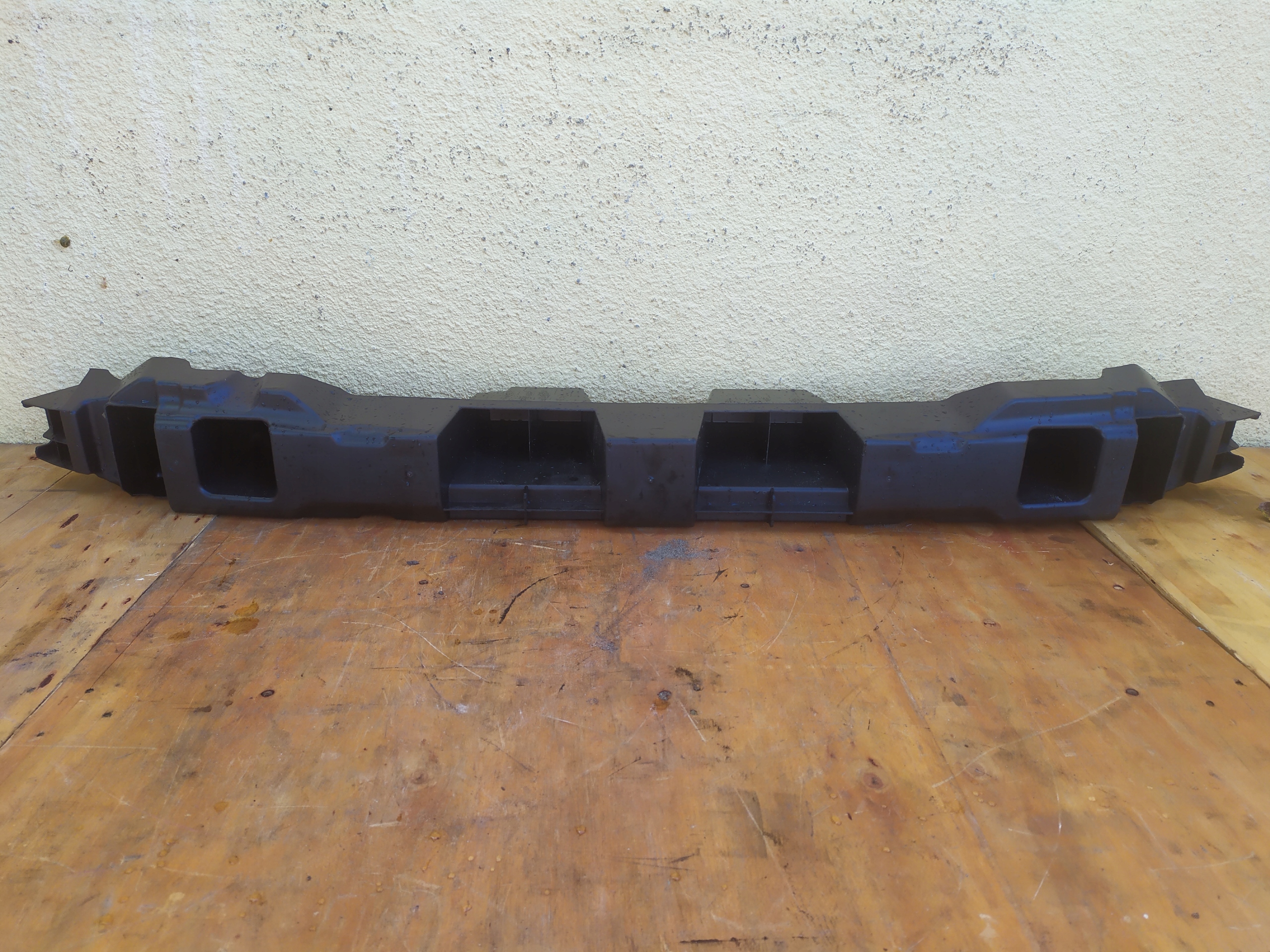DACIA DUSTER III belka zderzaka tył tylna 850906235R