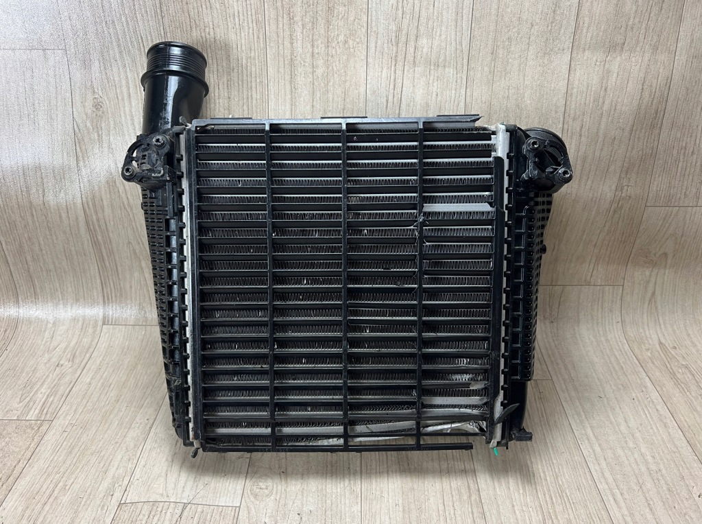 PORSCHE PANAMERA III 3 976 intercooler chłodnica powietrza lewy 976145803A