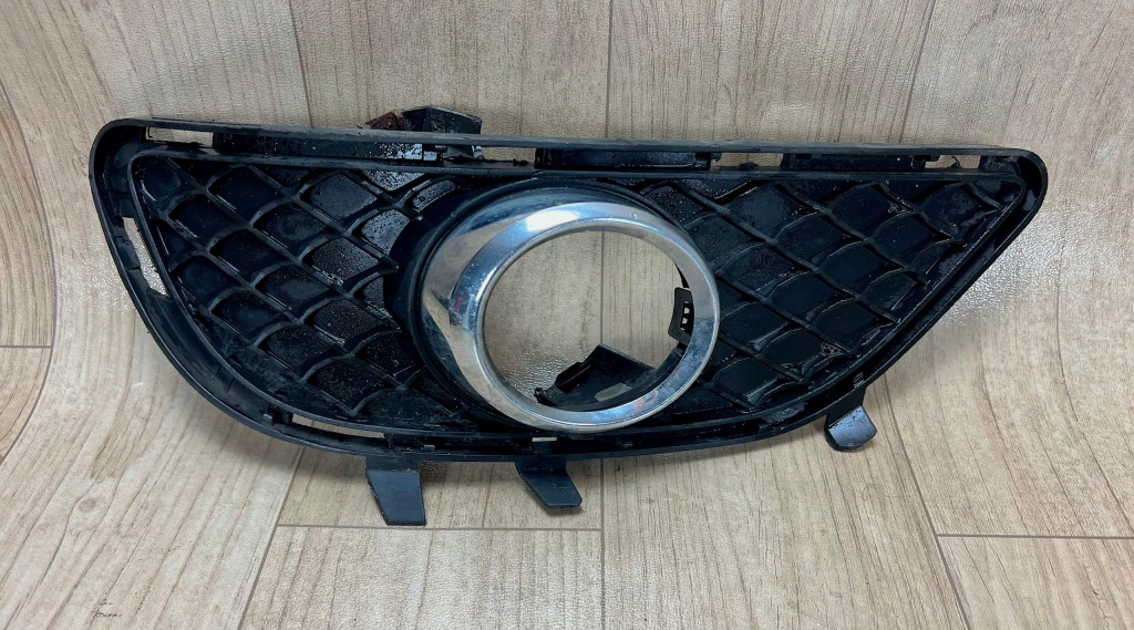 MERCEDES CLS W218 kratka zderzaka przód przednia lewa A2188850823