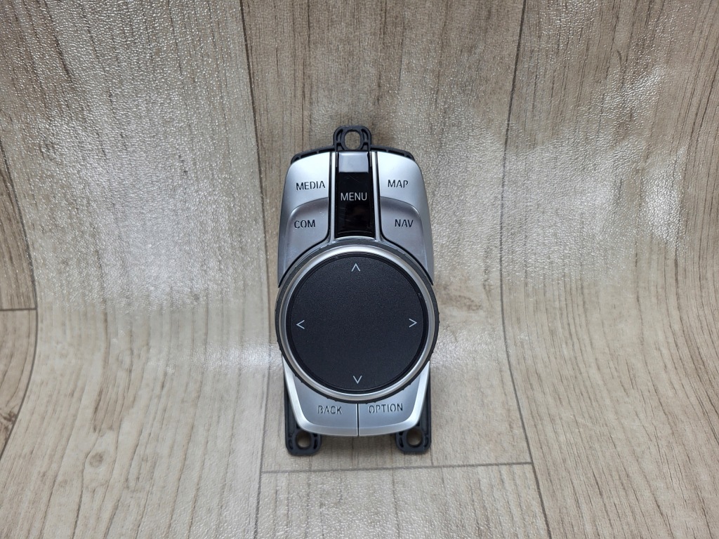 BMW 7 G11 G12 panel sterowania pokrętło iDrive 6844222