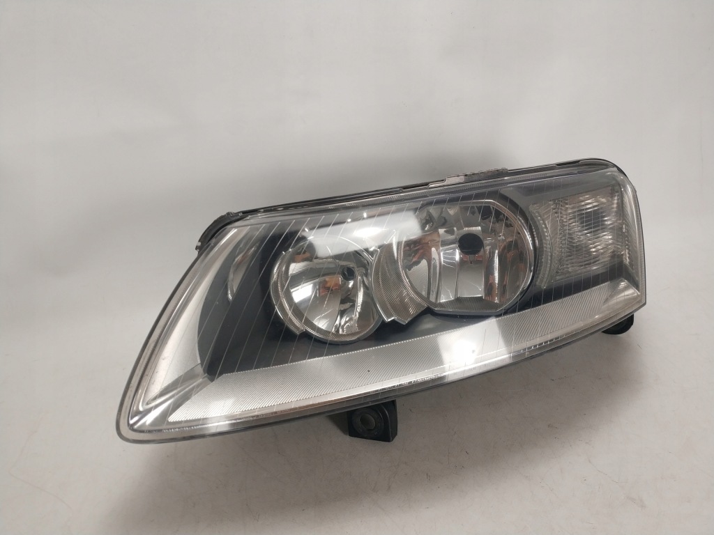 AUDI A6 C6 4F 4F0 lampa przód przednia lewa