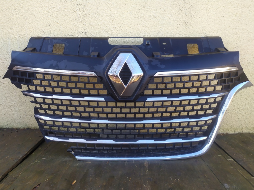 RENAULT MASTER III 3 LIFT IV 4 grill atrapa emblemat USZKODZONY