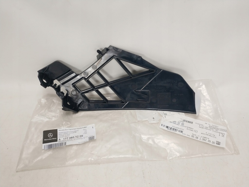 MERCEDES W177 ślizg mocowanie zderzaka prawy przód A1778855200