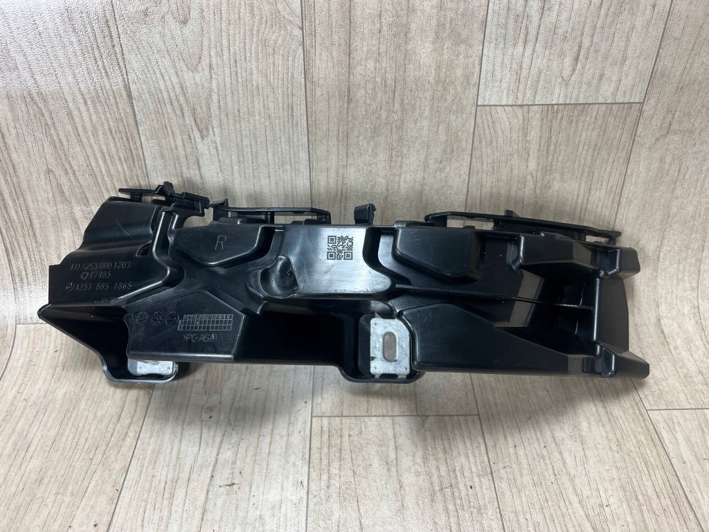 MERCEDES GLC X253 W253 ślizg zderzaka tył tylny prawy A2538801203