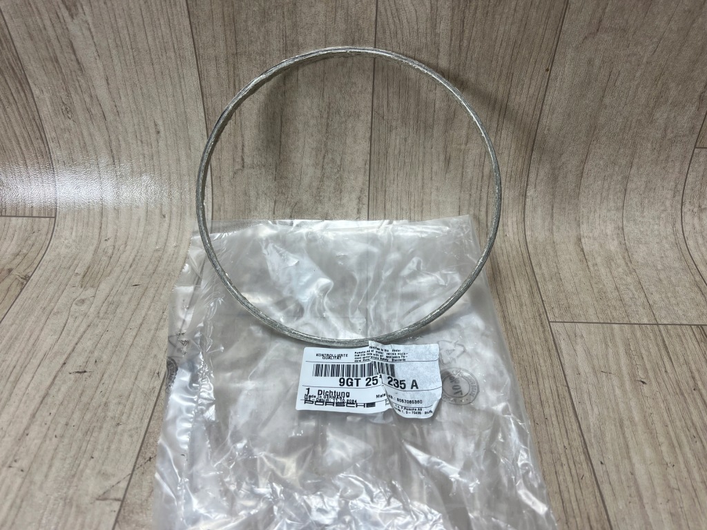 PORSCHE 911 992 uszczelka katalizatora układu wydechowego 9GT251235A