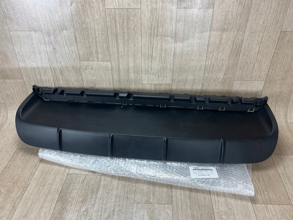 PORSCHE CAYENNE III 3 9Y0 blenda dyfuzor zderzaka tył tylny 9Y0807834AP