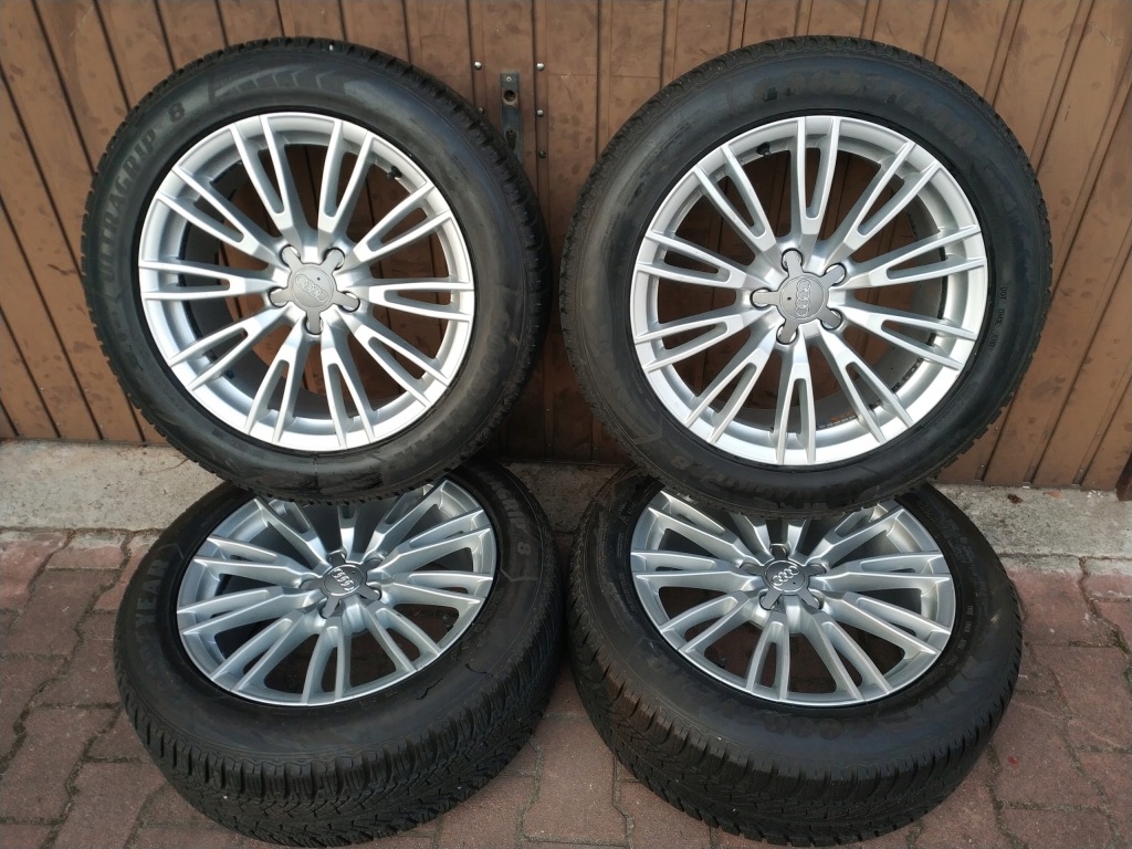 AUDI A4 A5 A8 4H0 8x18 ET28 5x112 komplet alufelg