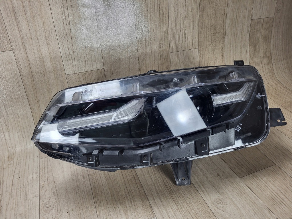 CHEVROLET CAMARO VI 6 LIFT lampa LED przód przednia lewa USA