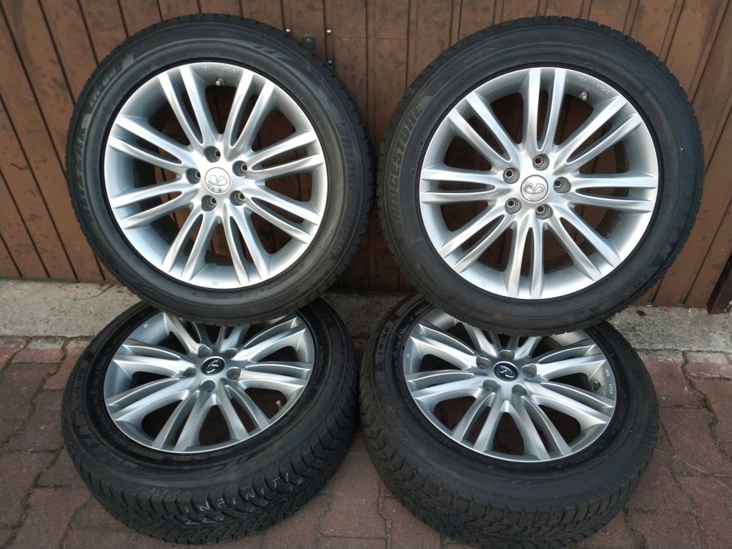 INFINITI BF 150 8Jx18H2 ET47 komplet alufelg