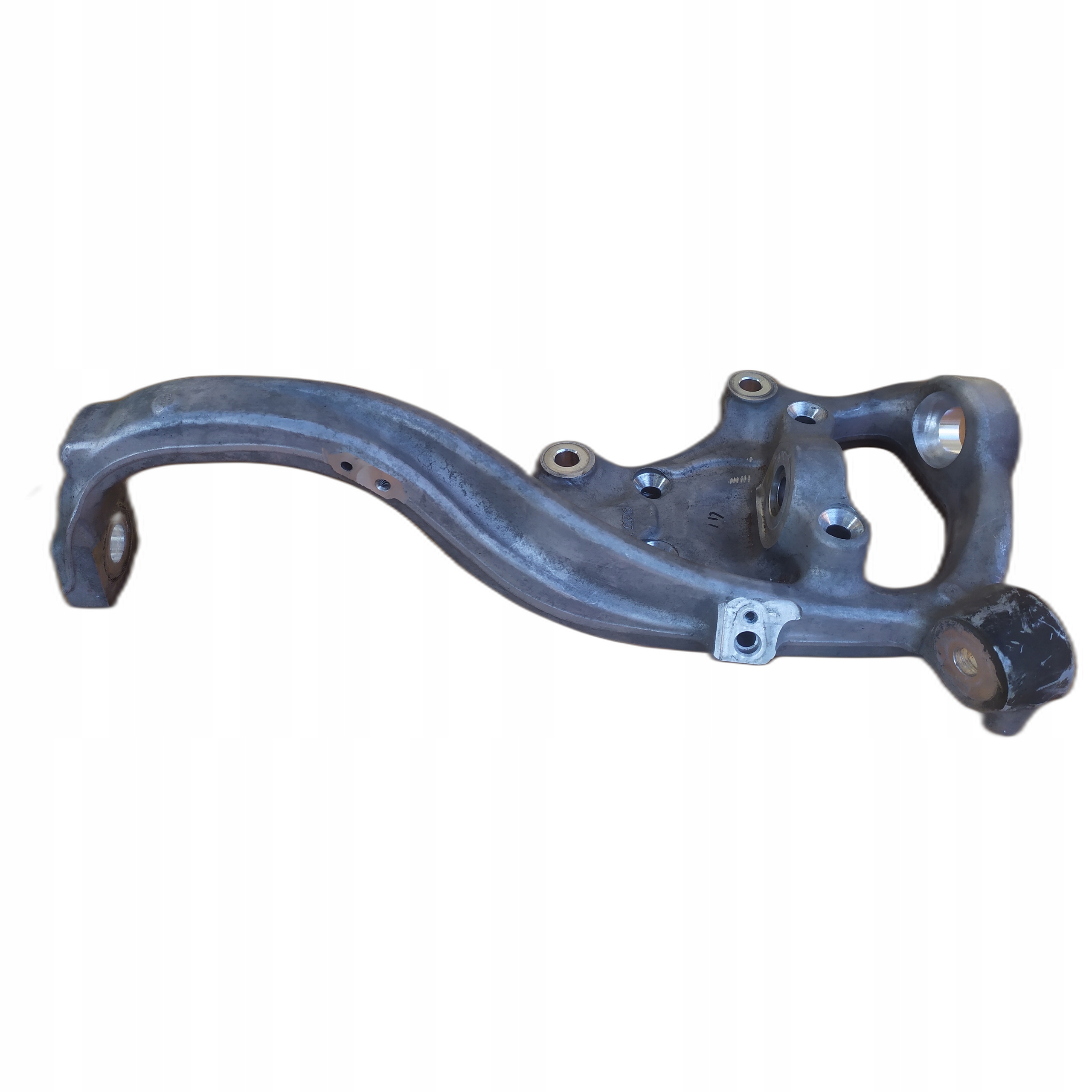 MERCEDES C-KLASA W205 zwrotnica przód przednia prawa A2052200