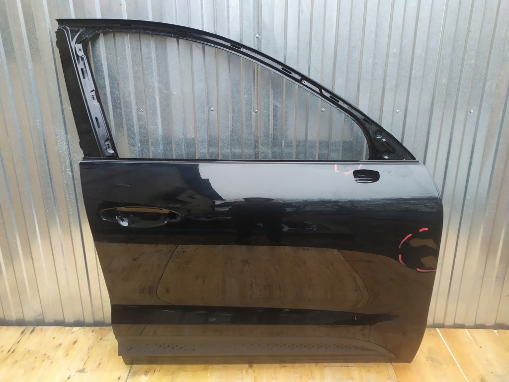PORSCHE MACAN 95B drzwi przód przednie prawe 95B8313124