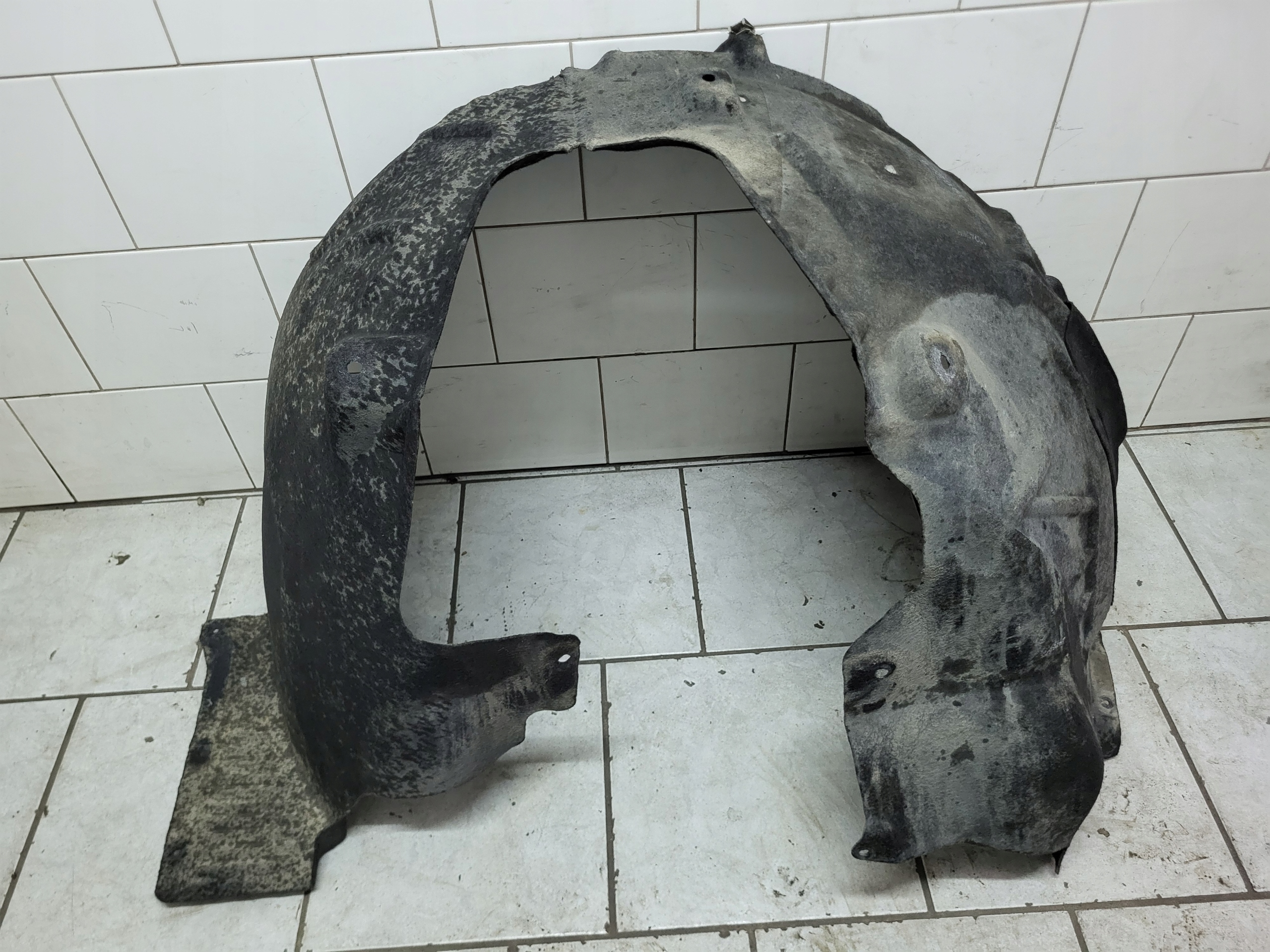 PORSCHE MACAN 95B nadkole przód przednie lewe 95B809961