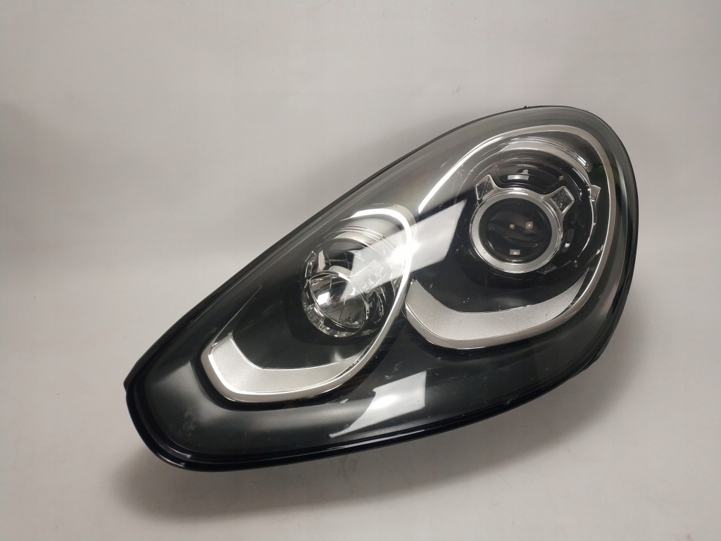 PORSCHE CAYENNE 7P5 LIFT Lampa XENON przód lewa