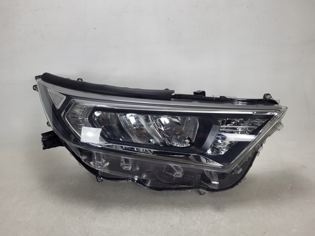 TOYOTA RAV4 V lampa LED przód przednia prawa BEZ USZKODZEŃ